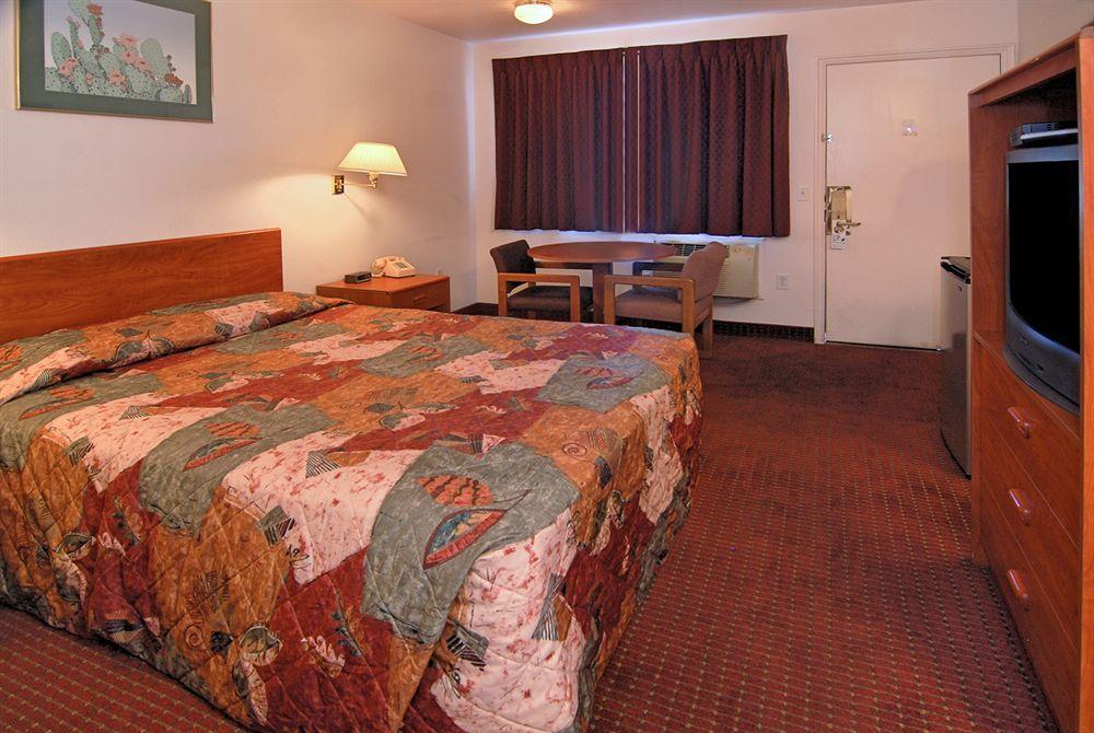 Rodeway Cedar Hotel Cedar City
