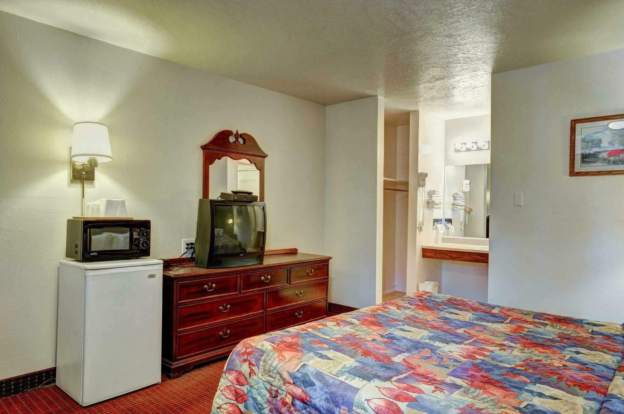 Rodeway Cedar Cedar City
